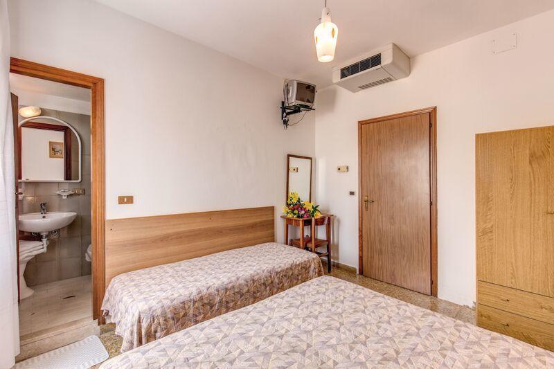 Hotel Manzoni Lido di Jesolo Ruang foto